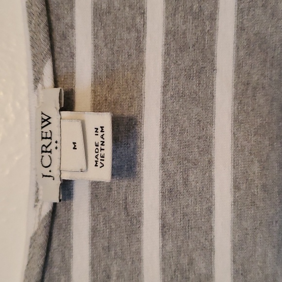 Final Price! J Crew Striped Flutter Sleeve V Neck Tee Shirt - Picture 3 of 5